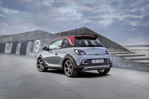 opel adam rocks s trinh lang voi dong co 150 ma luc