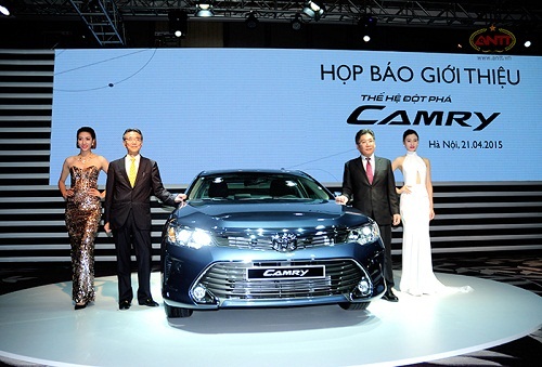 Camry 2015 có giá cao nhất là 1,359 tỷ đồng