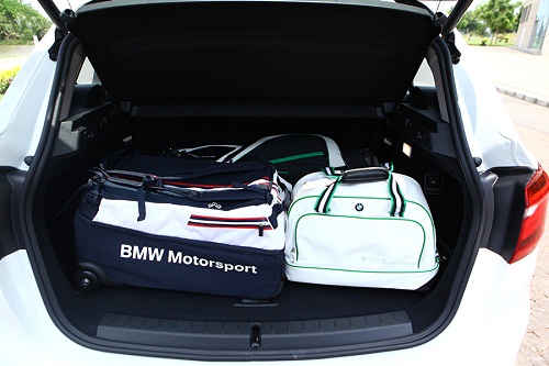 bmw series 2 active tourer moi gia tren 13 ty dong