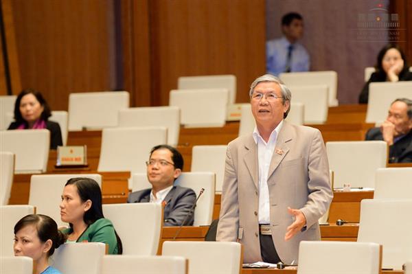 dai bieu le van lai toi ngac nhien ve bao cao bien dong