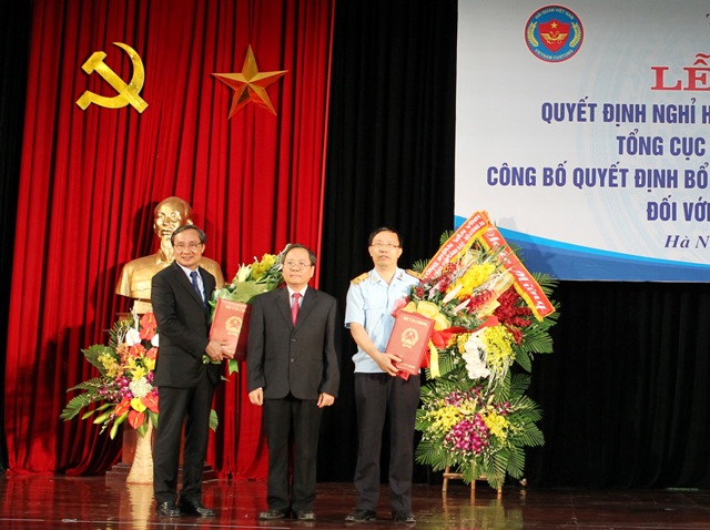 dong chi nguyen van can duoc bo nhiem giu chuc vu tong cuc truong tong cuc hai quan