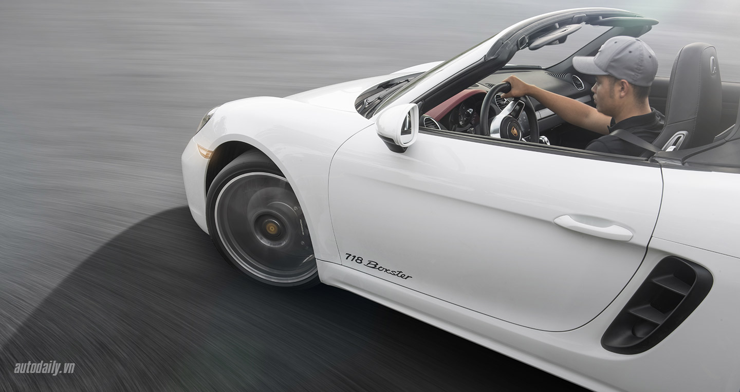 danh gia porsche 718 boxster ke dan dat cuoc choi