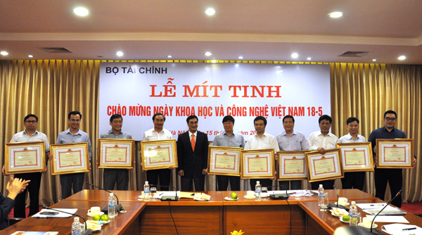 hoat dong khoa hoc nganh tai chinh co nhieu doi moi