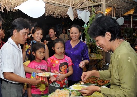 doc dao hap dan lien hoan am thuc dat phuong nam