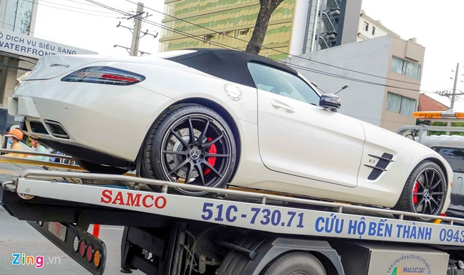 mercedes sls mui tran dau tien ve viet nam