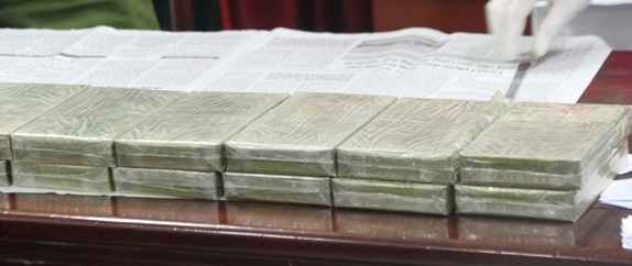 dung sung k59 quotap taiquot 12 banh heroin di tieu thu