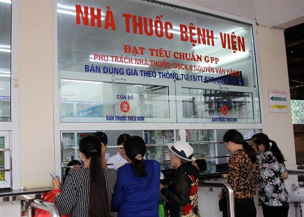 Vì sao Việt Nam quyết giữ quyền phân phối thuốc?