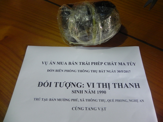 bien phong nghe an bat doi tuong dang buon ban 09 kg thuoc phien