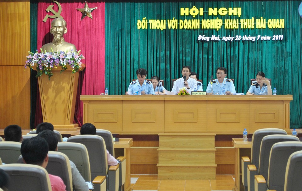 cuc hai quan dong nai giai dap vuong mac cho dn khai thue hai quan