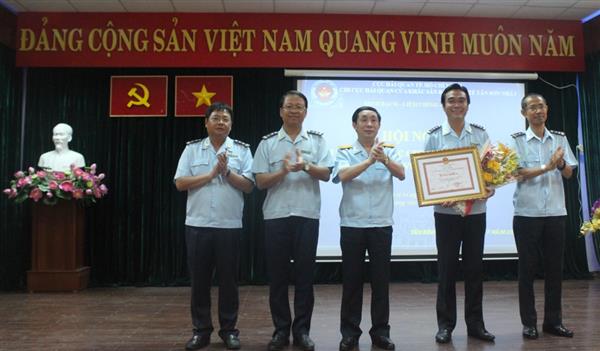 xay dung hai quan san bay quoc te tan son nhat thanh chi cuc kieu mau