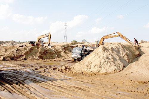 TP.HCM: Sẽ kiểm tra các đơn vị có giá cát biến động bất thường