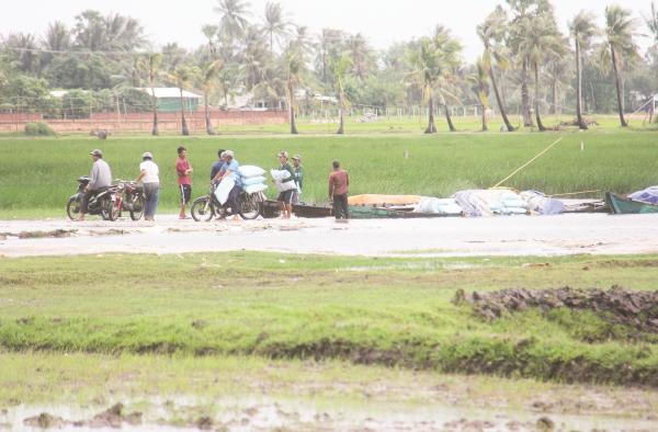 Dòng chảy hàng lậu qua biên giới ĐBSCL