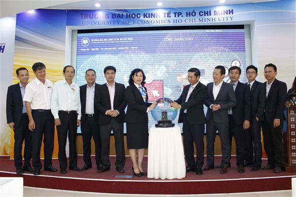 Đóng học phí qua cổng thanh toán của OCB