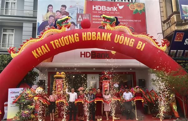 Khai trương HDBank Lộc Hà và HDBank Uông Bí