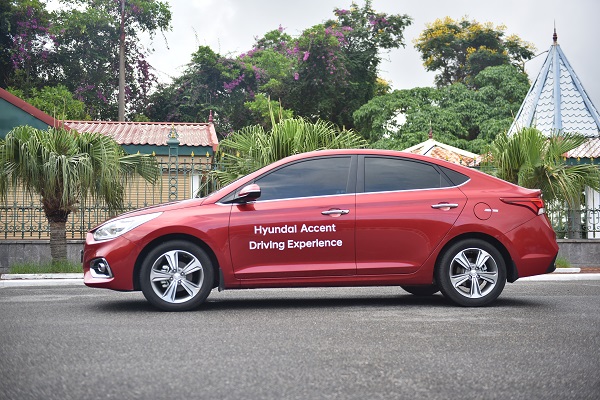 trai nghiem hyundai accent 2018 sau gan 200km xe tien nghi chay vui