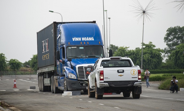 700 khach hang o ha noi va tphcm co co hoi trai nghiem mau chevrolet colorado