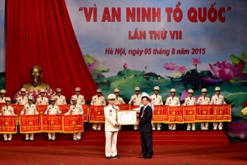 luc luong cand tuyet doi trung thanh voi to quoc voi nhan dan voi dang va nha nuoc