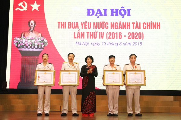 dai hoi thi dua yeu nuoc nganh tai chinh lan thu iv dong luc moi de hoan thanh nhiem vu chinh tri