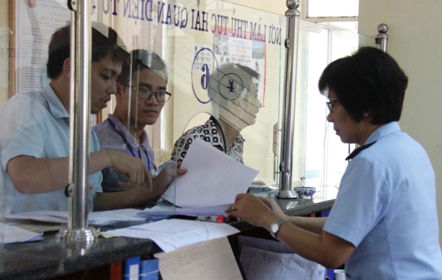 da bai bo 17 thu tuc tu khi trien khai luat hai quan 2014