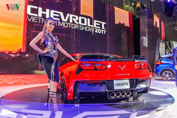 can canh chevrolet corvette grand sport 2017 vua xuat hien o viet nam