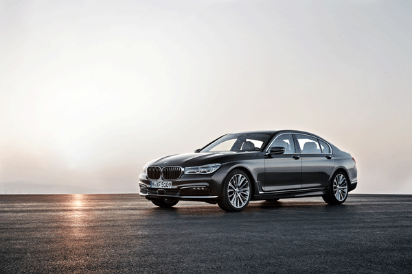 bmw 7 series sap tro lai viet nam