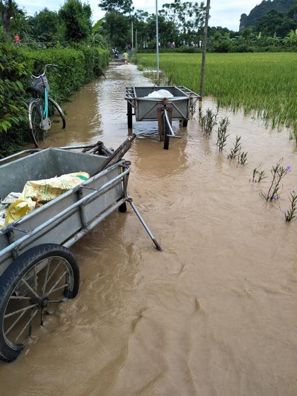 nuoc ngap lich su dan ven de song ma trang dem chay lut