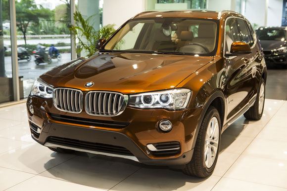 BMW X3 xDrive20i phiên bản kỷ niệm 100 năm ra mắt thị trường Việt Nam.