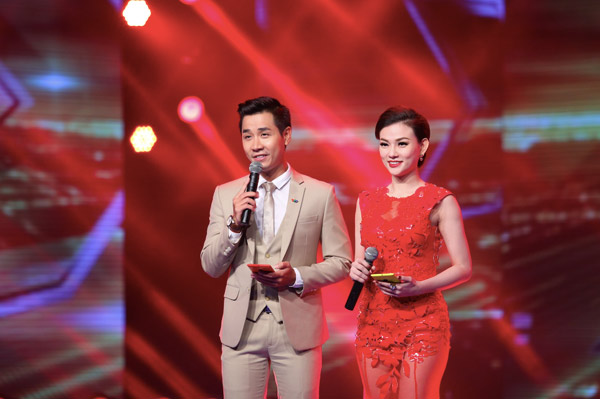 giang hong ngoc bat khoc phut dang quang x factor