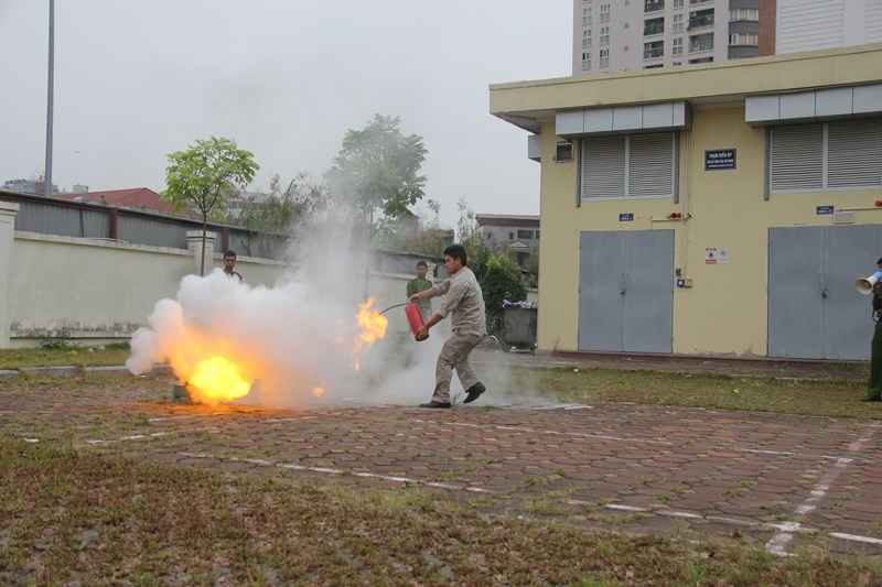 hon 250 nguoi tham gia dien tap pccc tai tong cuc hai quan