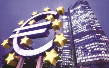 chong khung hoang van de nan giai cua cac ngan hang eurozone