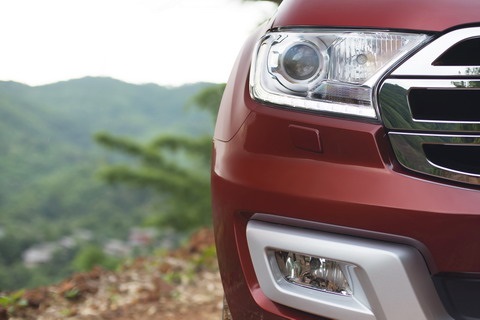 ford everest 2016 thiet lap tieu chuan moi cho phan khuc suv