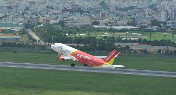 Vietjet được vinh danh Dịch vụ hàng không uy tín chất lượng 2016