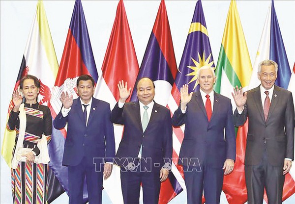 Thủ tướng Nguyễn Xuân Phúc dự Hội nghị Cấp cao ASEAN