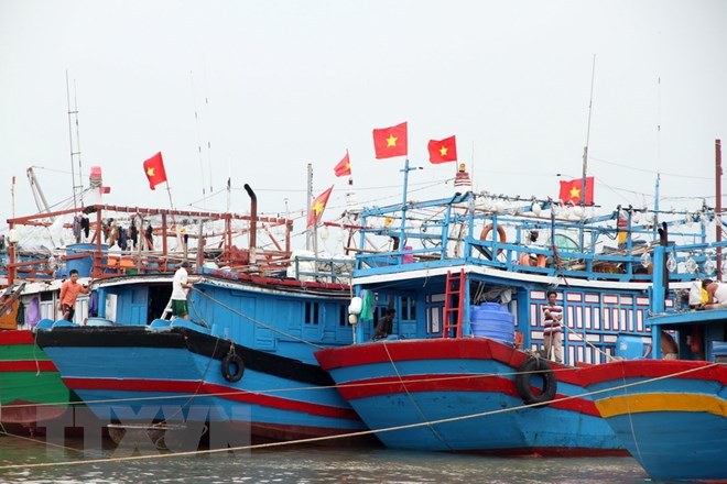 huong dan gan 4000 tau thuyen tranh vung nguy hiem cua bao so 9