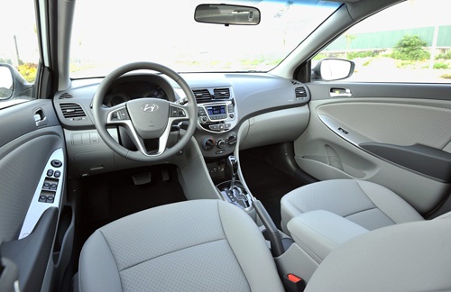 hyundai accent blue 2015 gia tu 551 trieu
