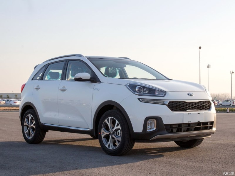 kia lo dien doi thu ford ecosport