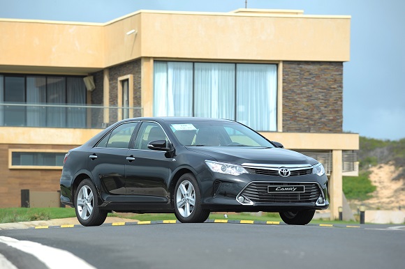 camry moi 2016 co gia tu 1098 ty dong