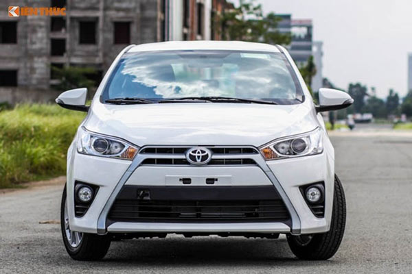 vi sao toyota yaris 2016 hut khach