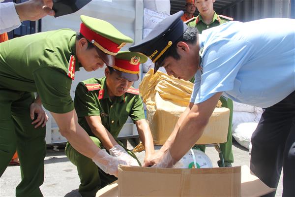 Ngăn chặn hành vi buôn lậu, gian lận thương mại dịp Tết