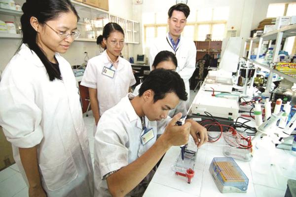 Doanh nghiệp trong trường đại học: &quot;Sân chơi&quot; cho các nhà khoa học