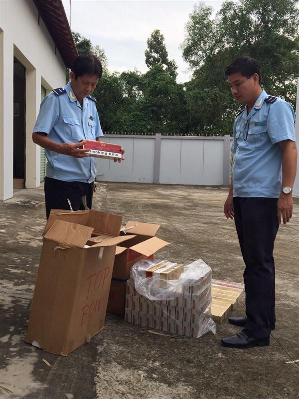 hai quan long an bat giu nhieu vu van chuyen thuoc la lau