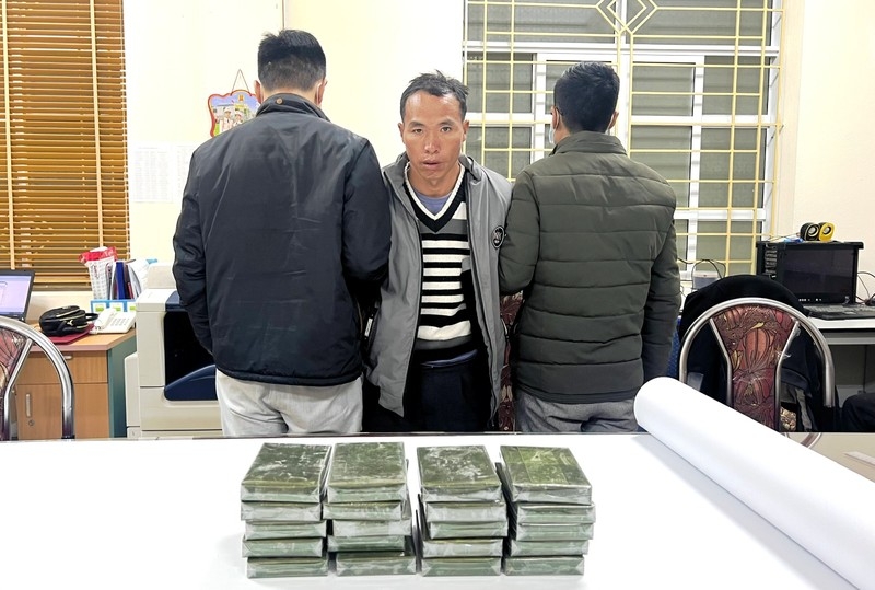Lào Cai: Triệt phá đường dây ma túy xuyên quốc gia, thu giữ 20 bánh heroin