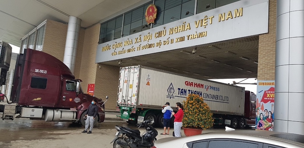 Hoạt động xuất nhập khẩu tại cửa khẩu quốc tết đường bộ số II Kim Thành, Lào Cai 
