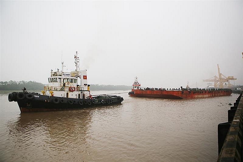 Cảng Hải Phòng xếp dỡ thành công lô hàng “khủng” gần 500 tấn