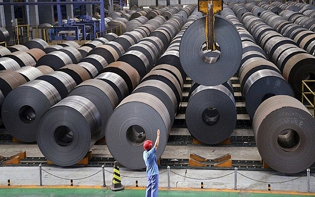 Giá sắt thép nhập khẩu tăng mạnh cán mốc kỷ lục 1.000 USD/tấn