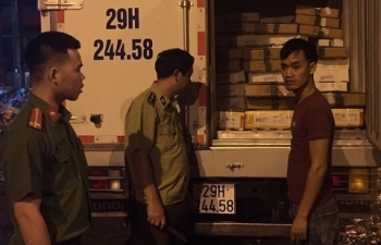 Bắc Giang: Liên tiếp bắt giữ hàng tấn thịt gà, lòng lợn không rõ nguồn gốc