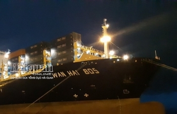 Cảng container quốc tế Hải Phòng tiếp tục đón tàu trọng tải lớn hơn 100.000 tấn