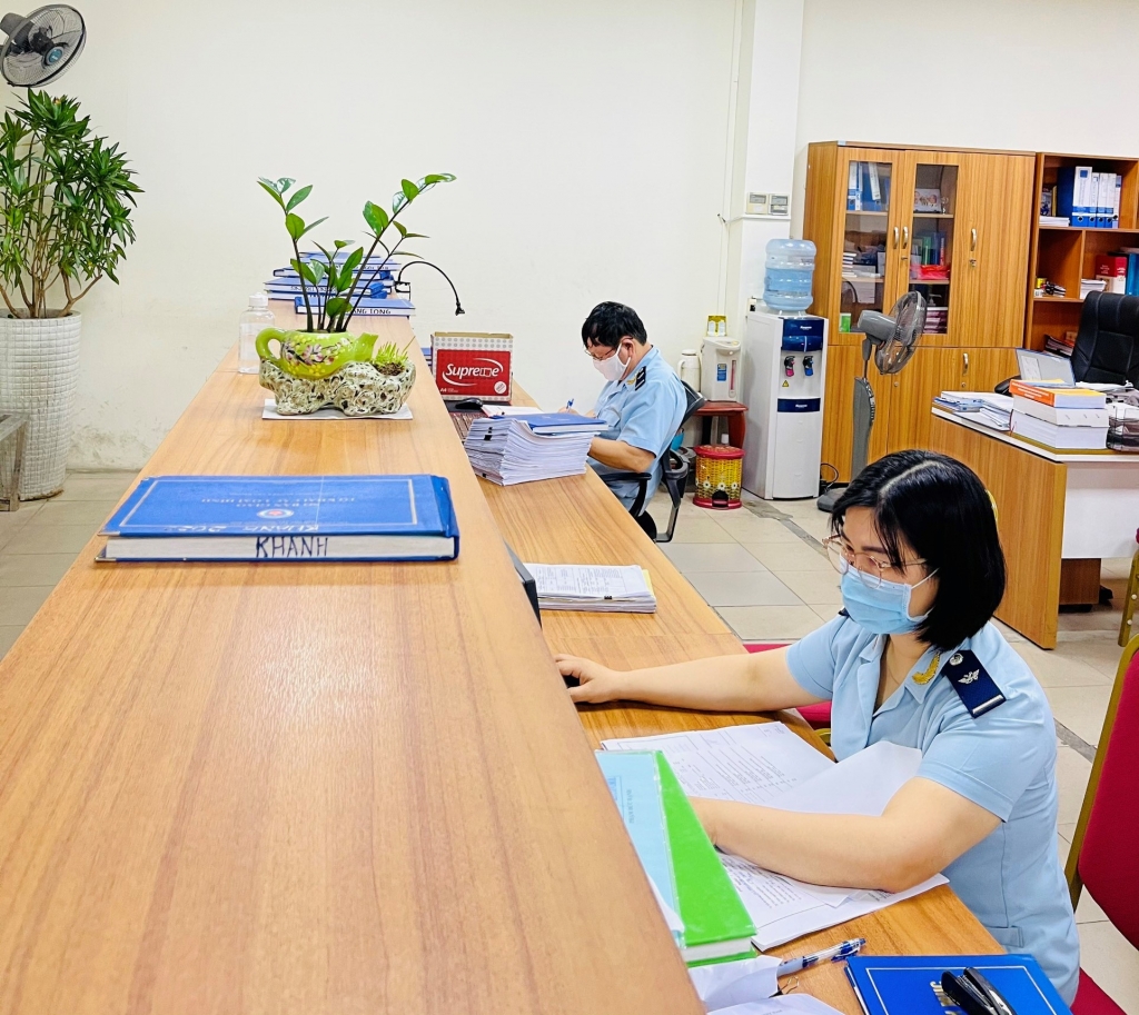 Hình ảnh Hải quan cửa khẩu ở Hải Phòng kích hoạt các biện pháp phòng dịch Hình ảnh Hải quan cửa khẩu ở Hải Phòng kích hoạt các biện pháp phòng dịch