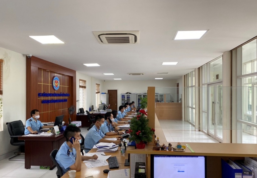 Quyết tâm không để ùn tắc hàng hóa tại khu vực cảng Hải Phòng Quyết tâm không để ùn tắc hàng hóa tại khu vực cảng Hải Phòng