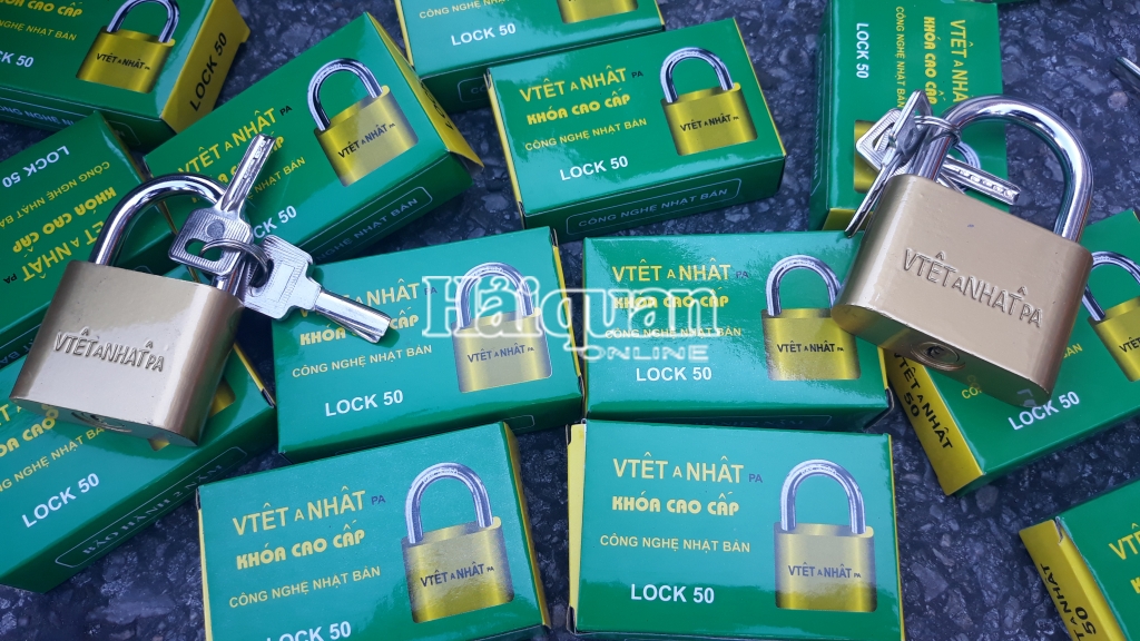 70.000 ổ khóa, mũi khoan Trung Quốc giả mạo thương hiệu bị bắt giữ tại Hải Phòng 70.000 ổ khóa, mũi khoan Trung Quốc giả mạo thương hiệu bị bắt giữ tại Hải Phòng